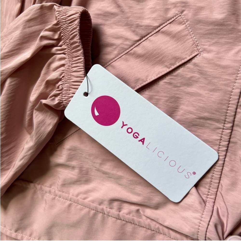 Yogalicious Radiant Dream Jacket NWT
Woman's Size S Pale Mauve Pink - Picture 7 of 11